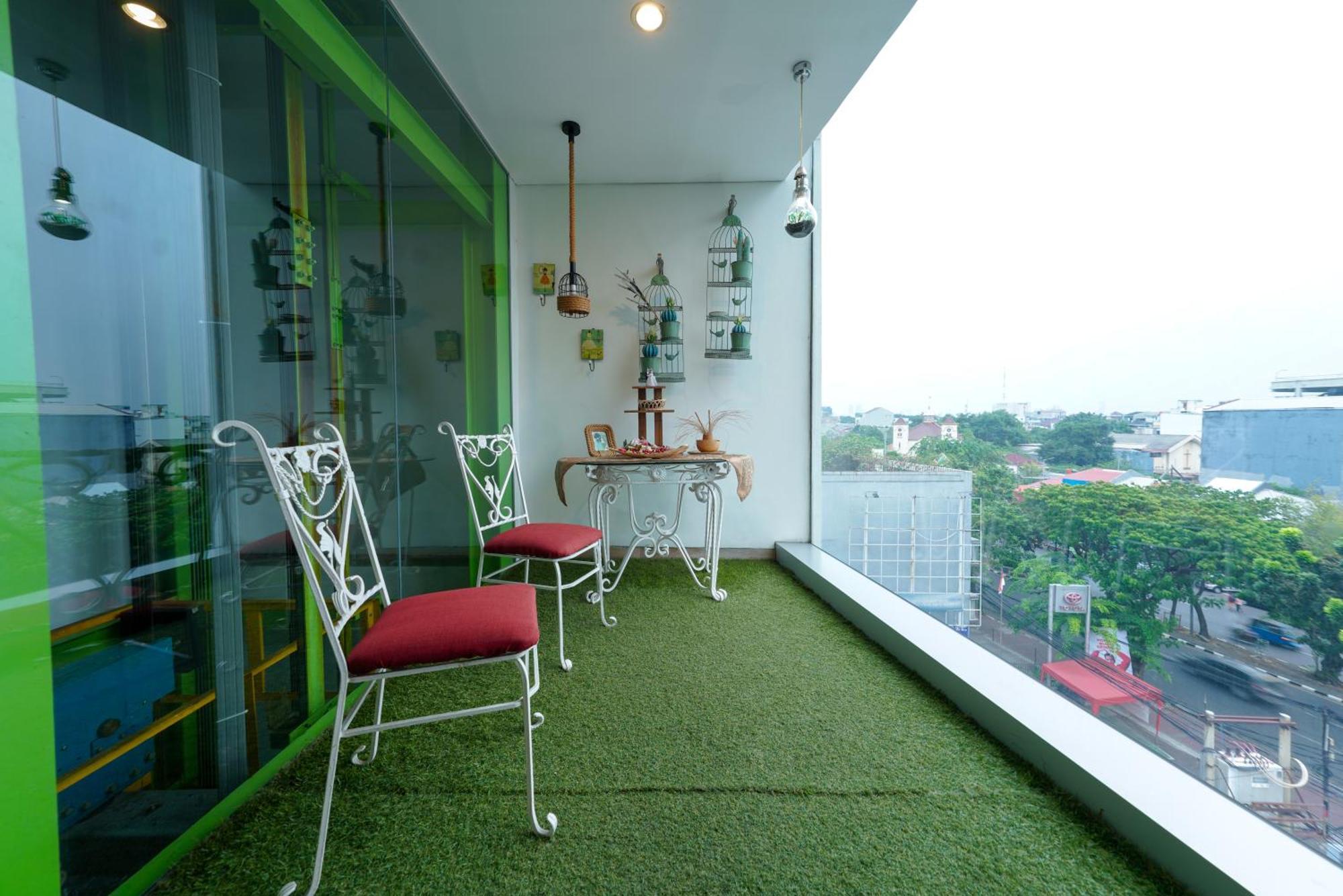 Heef Hotel Jakarta Exterior foto