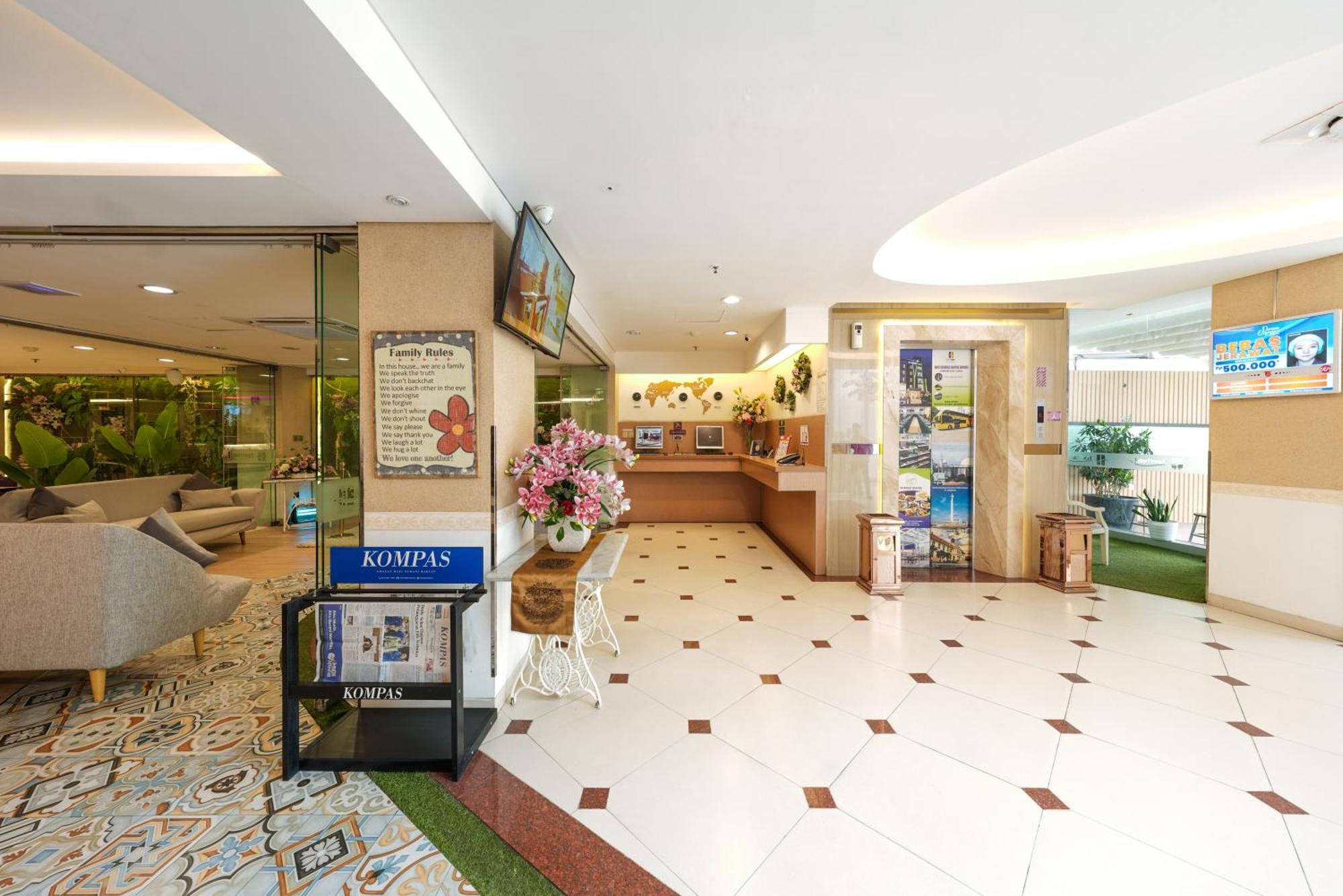 Heef Hotel Jakarta Exterior foto