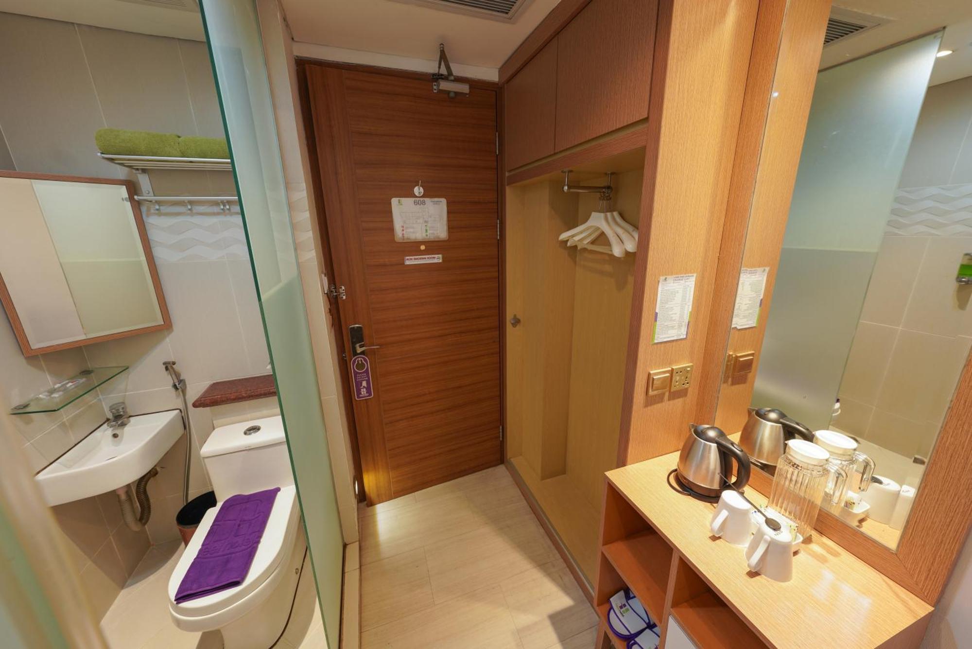 Heef Hotel Jakarta Exterior foto